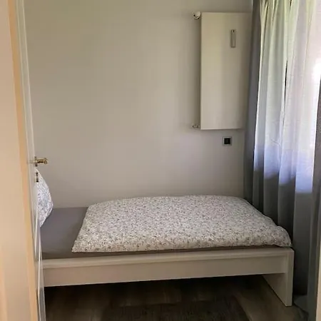 Ruhiges Mit Terrasse *