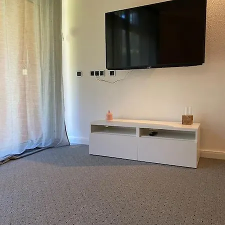 Ruhiges Mit Terrasse Ανόβερο